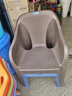 Kenpoly Premium Easy Chair