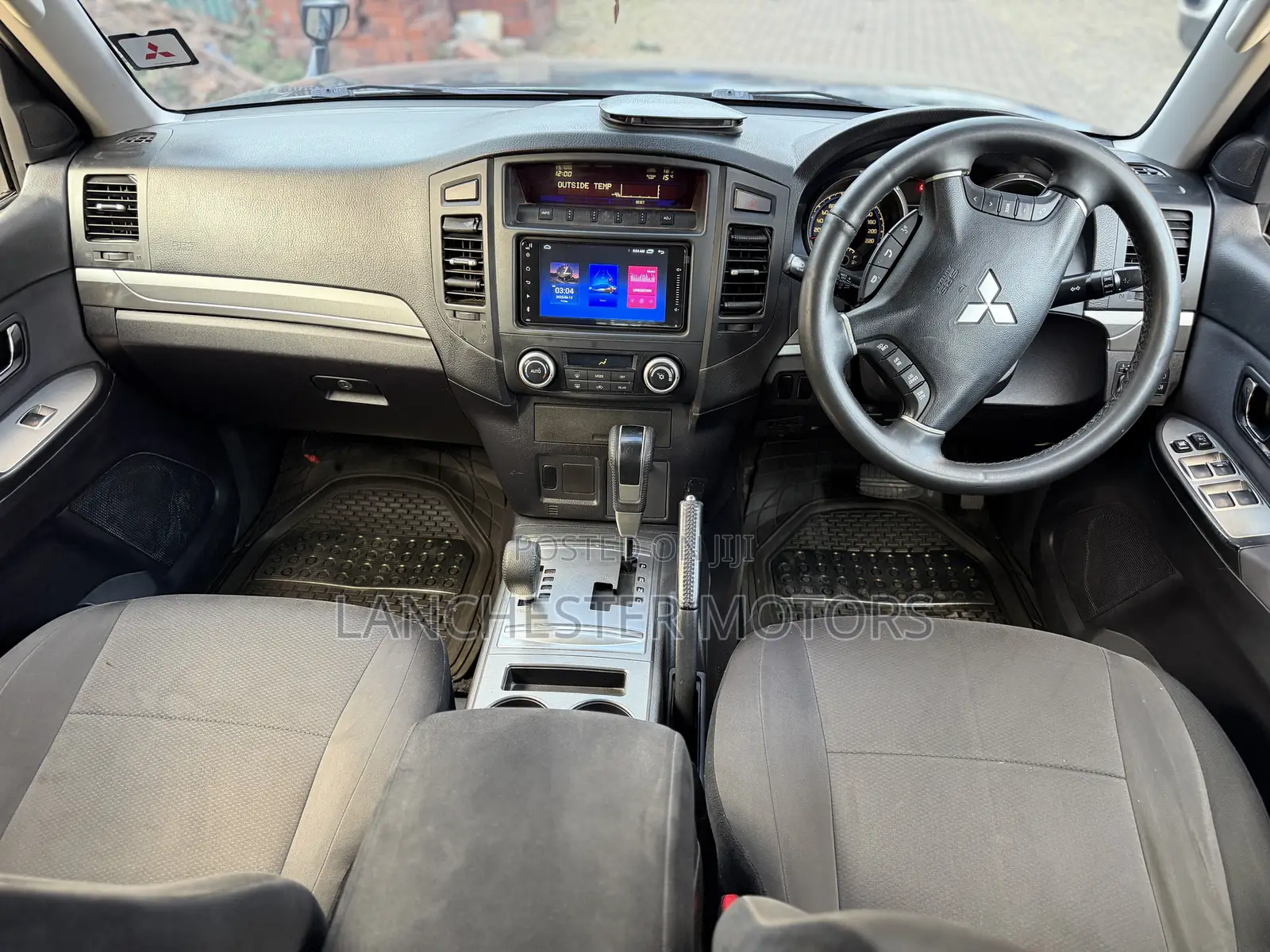 Mitsubishi Pajero 2010 Green