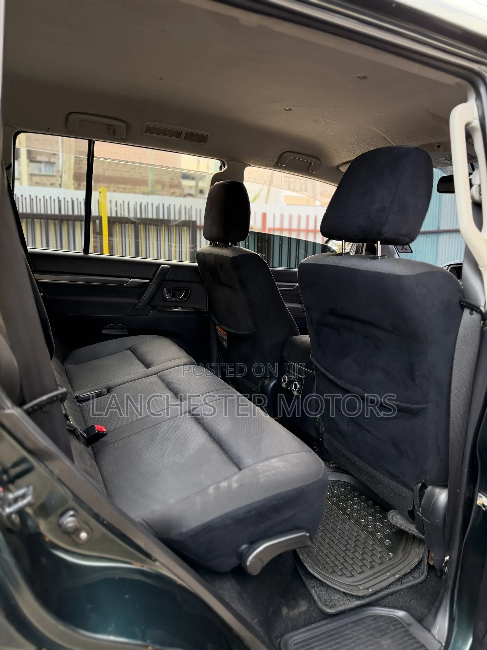 Mitsubishi Pajero 2010 Green