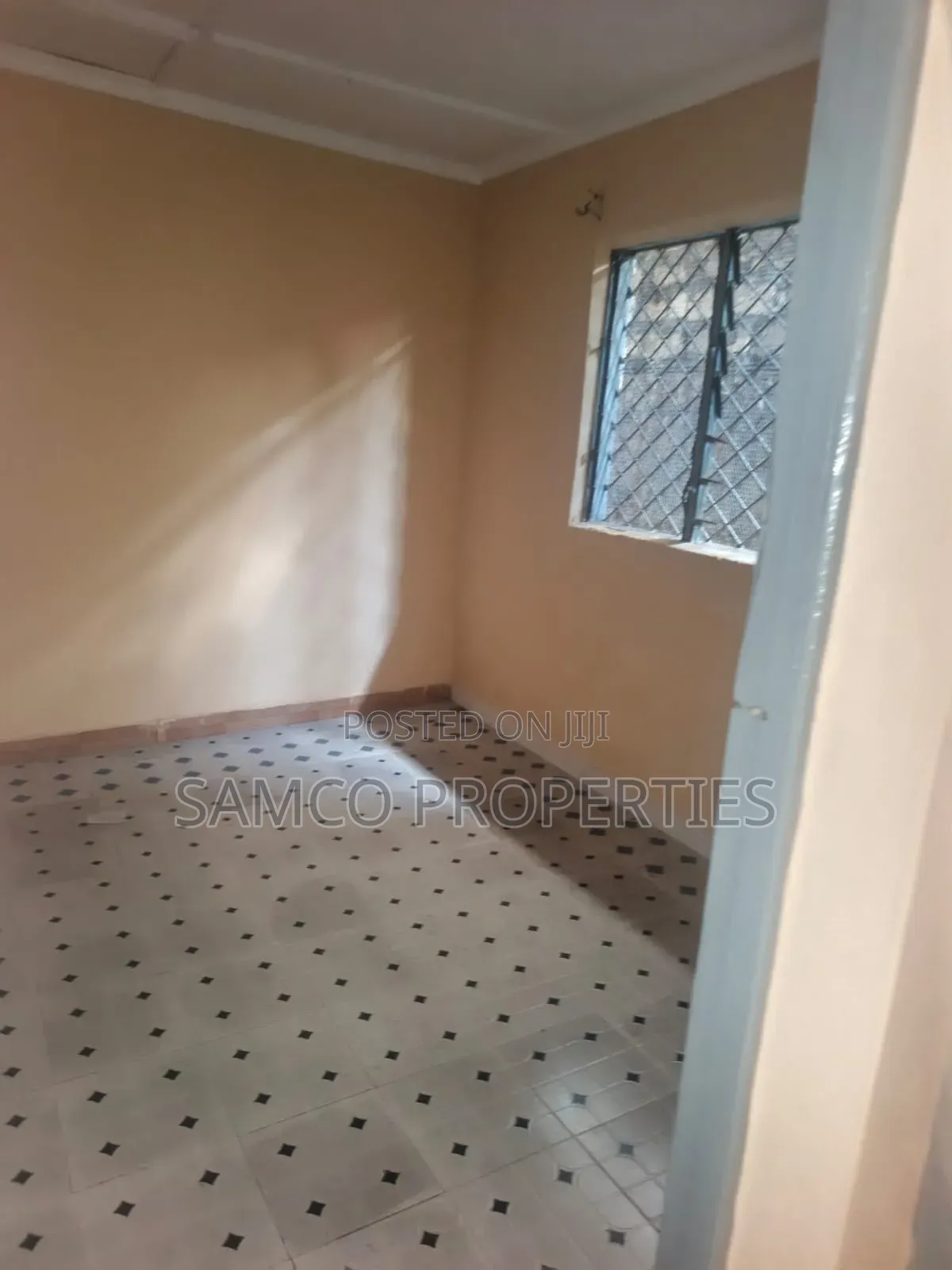 3bdrm Bungalow in Bombolulu for rent