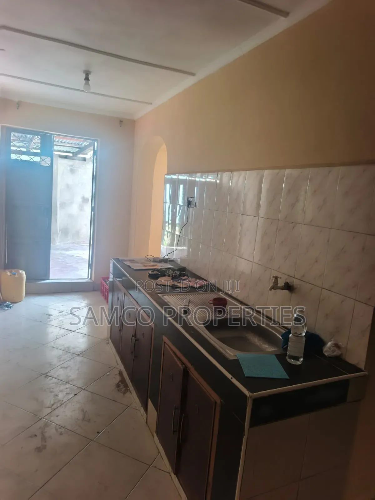 3bdrm Bungalow in Bombolulu for rent
