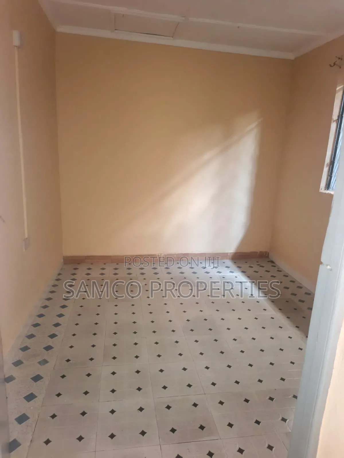 3bdrm Bungalow in Bombolulu for rent