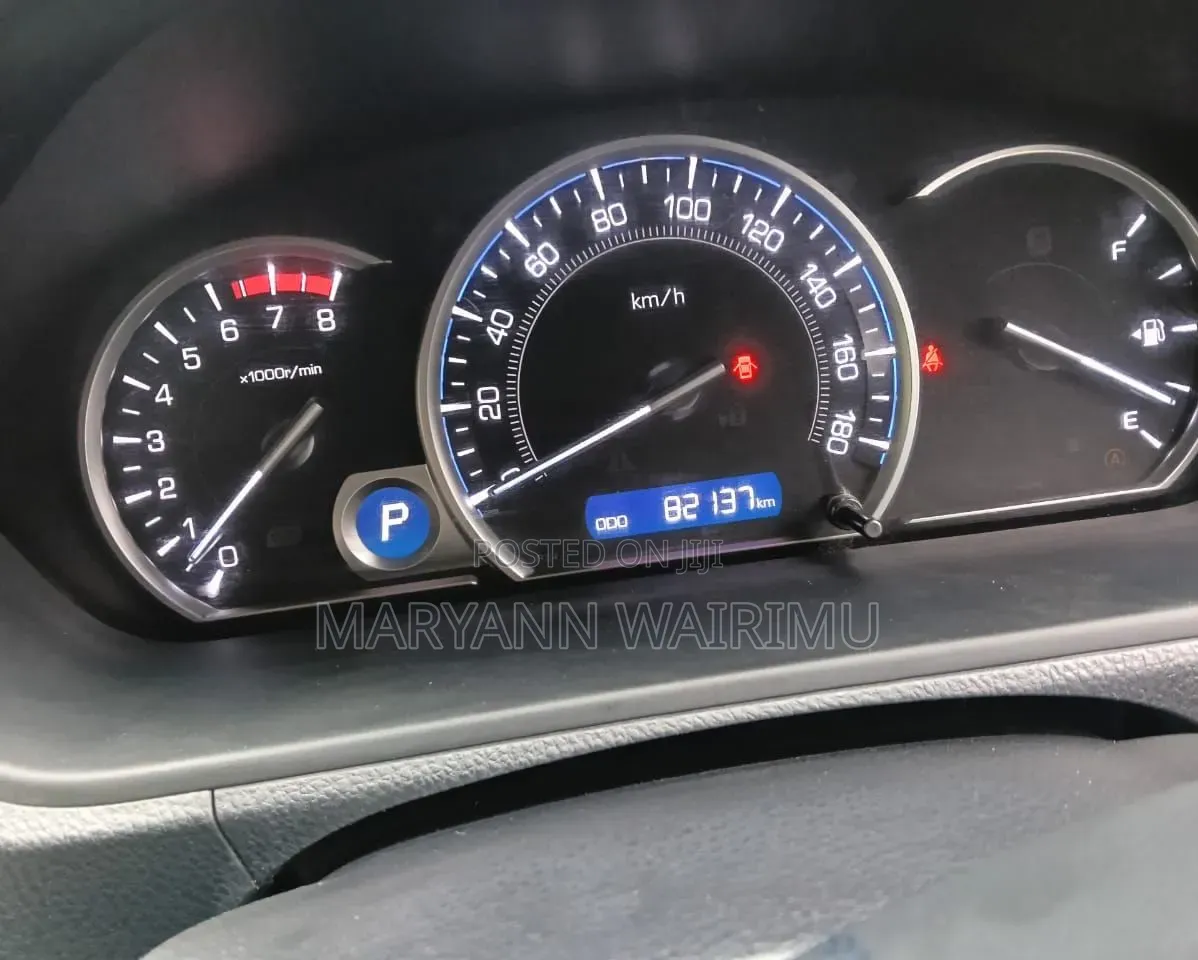 Toyota Noah 2.0 FWD (8 Seater) 2018 Silver