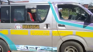 Toyota HiAce 2009 Silver