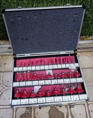 35-Piece Tungsten Carbide-Tipped Wood Router Bit Set 8mm