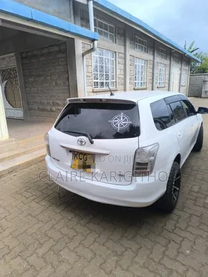 Toyota Corolla Fielder 1.5 Petrol FWD 2010 White