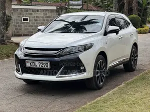 Toyota Harrier 2017 White