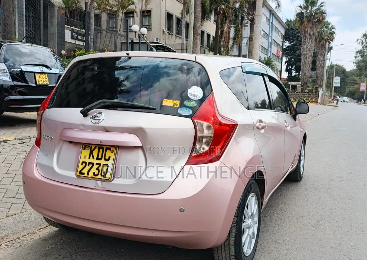 Nissan Note 2014 Pink