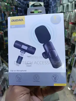 Dudao M1 Clip-on Wireless Lavalier Microphone.