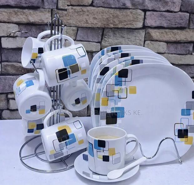 Dinnerware Set - thumbnail 3