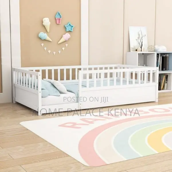 Crib Bed; Durable Wooden Crib Bed for Babies and Toddlers