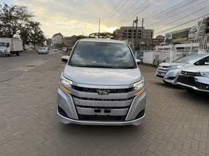 Toyota Noah 2.0 FWD (8 Seater) 2020 Silver