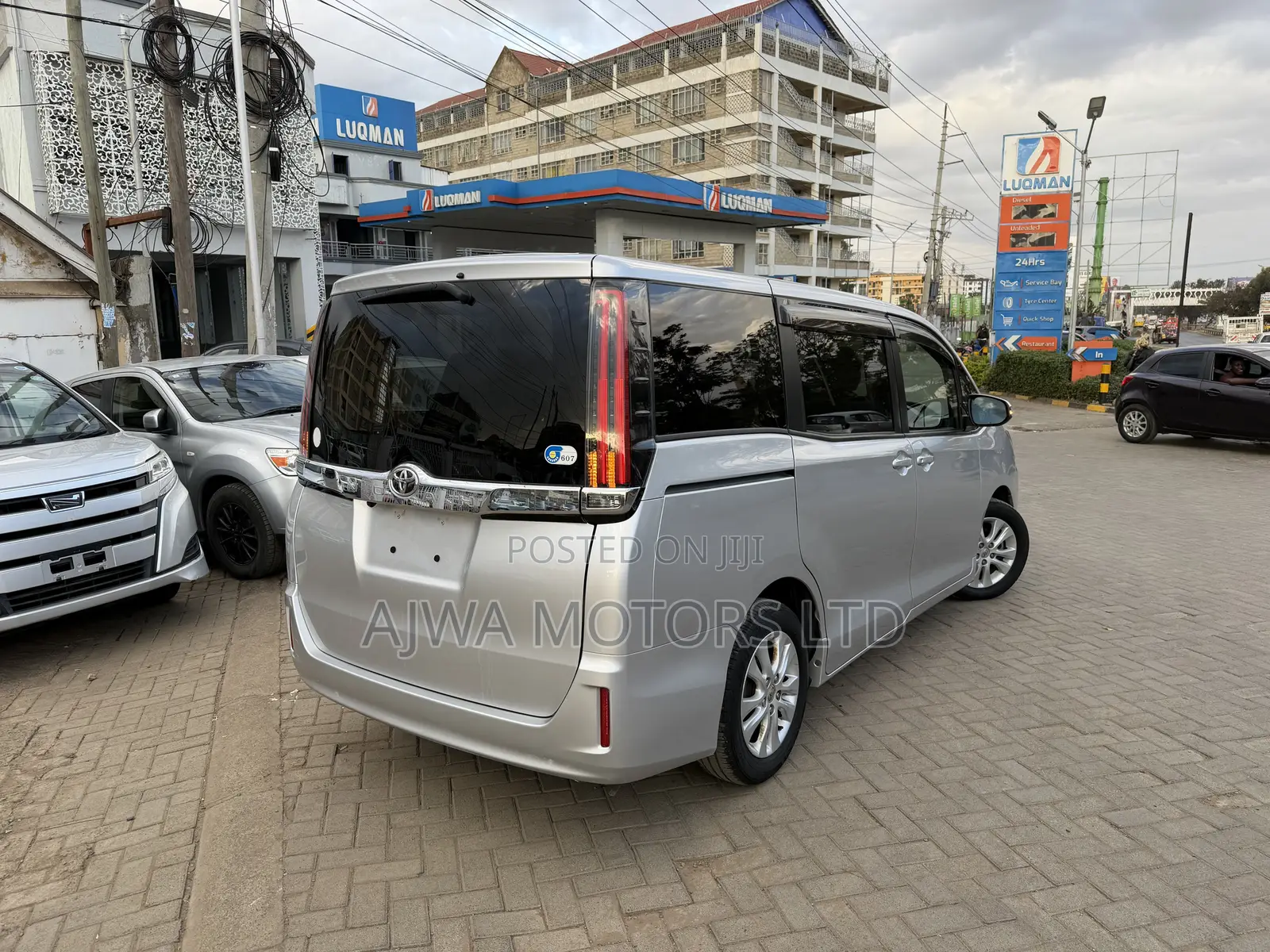 Toyota Noah 2.0 FWD (8 Seater) 2020 Silver