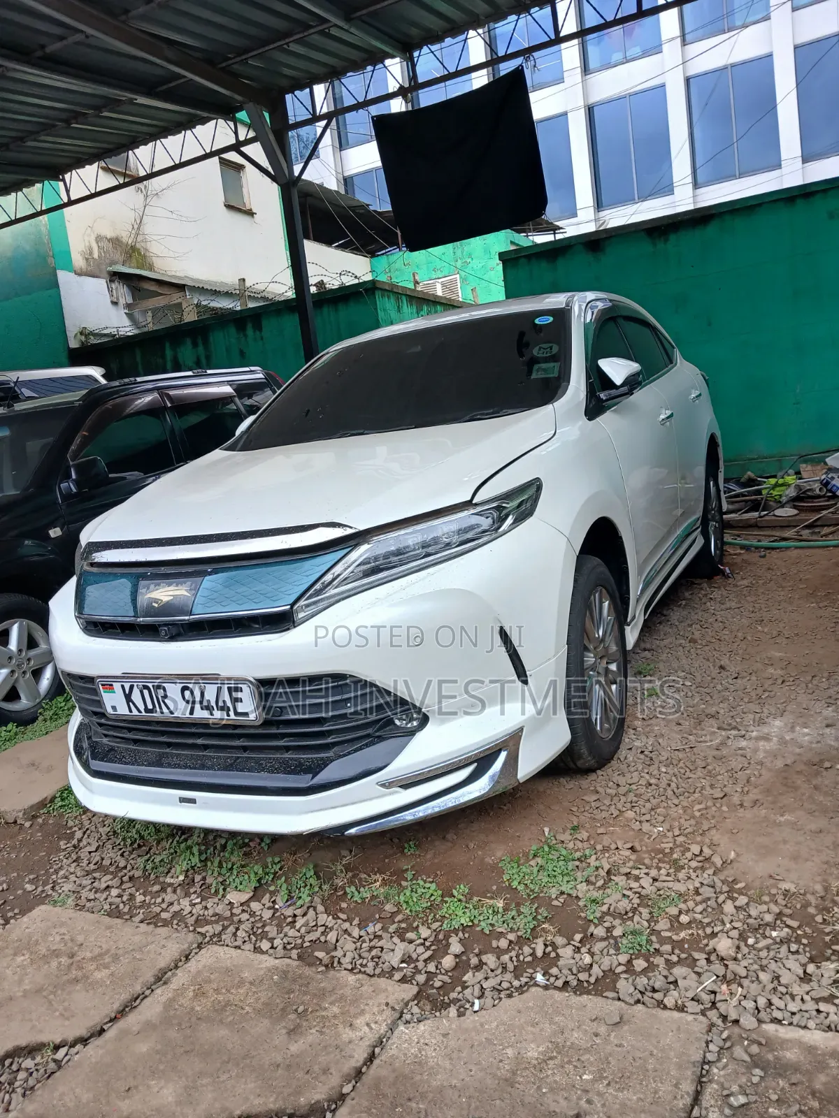 Toyota Harrier Turbo Premium 2017 Pearl