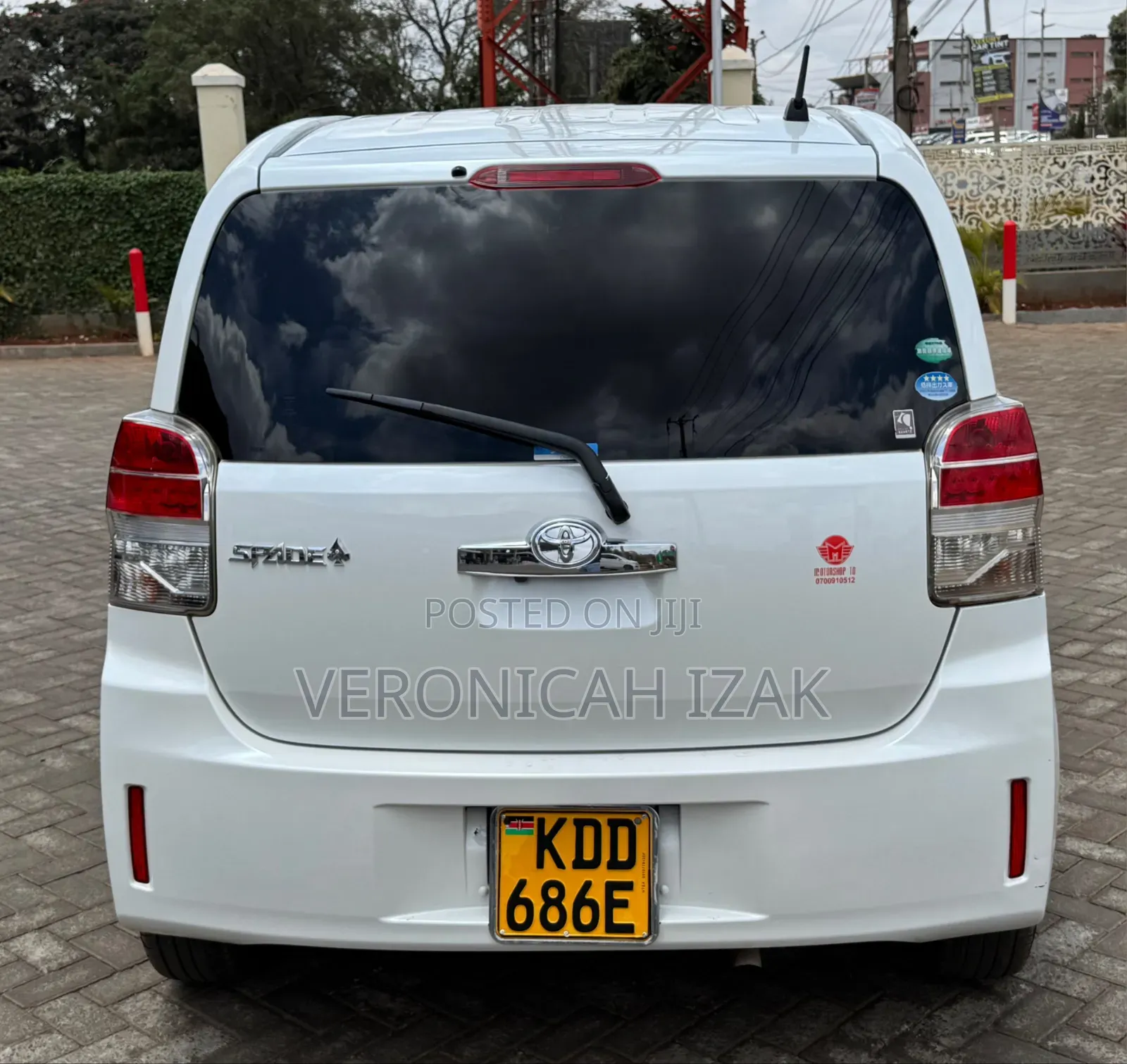 Toyota Spade 2014 White