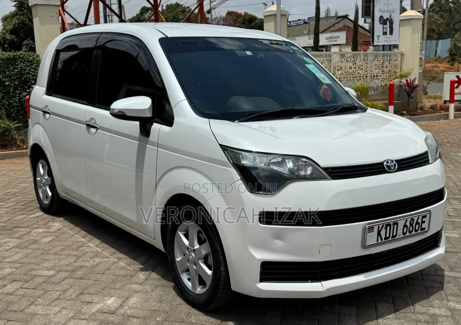 Toyota Spade 2014 White