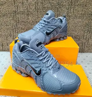 Nike Shox TL – Iron Grey / Black / Light Smoke Grey / Metallic Silver