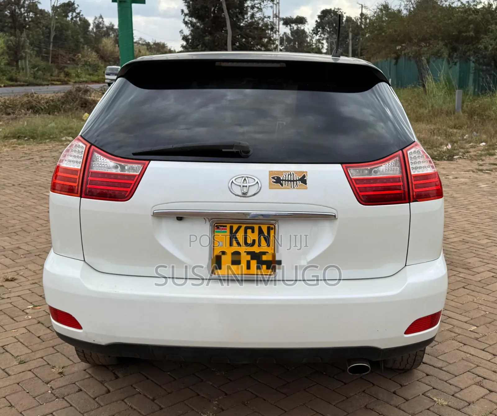 Toyota Harrier 2010 White