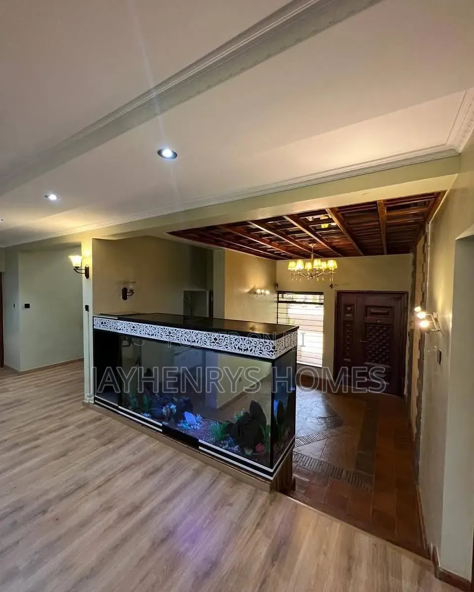 5bdrm House in Muthaiga North for sale