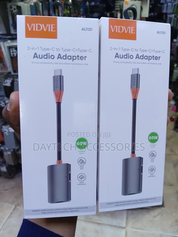 Vidvie 2-in-1 Type-C to Type-C Udio Adapter.