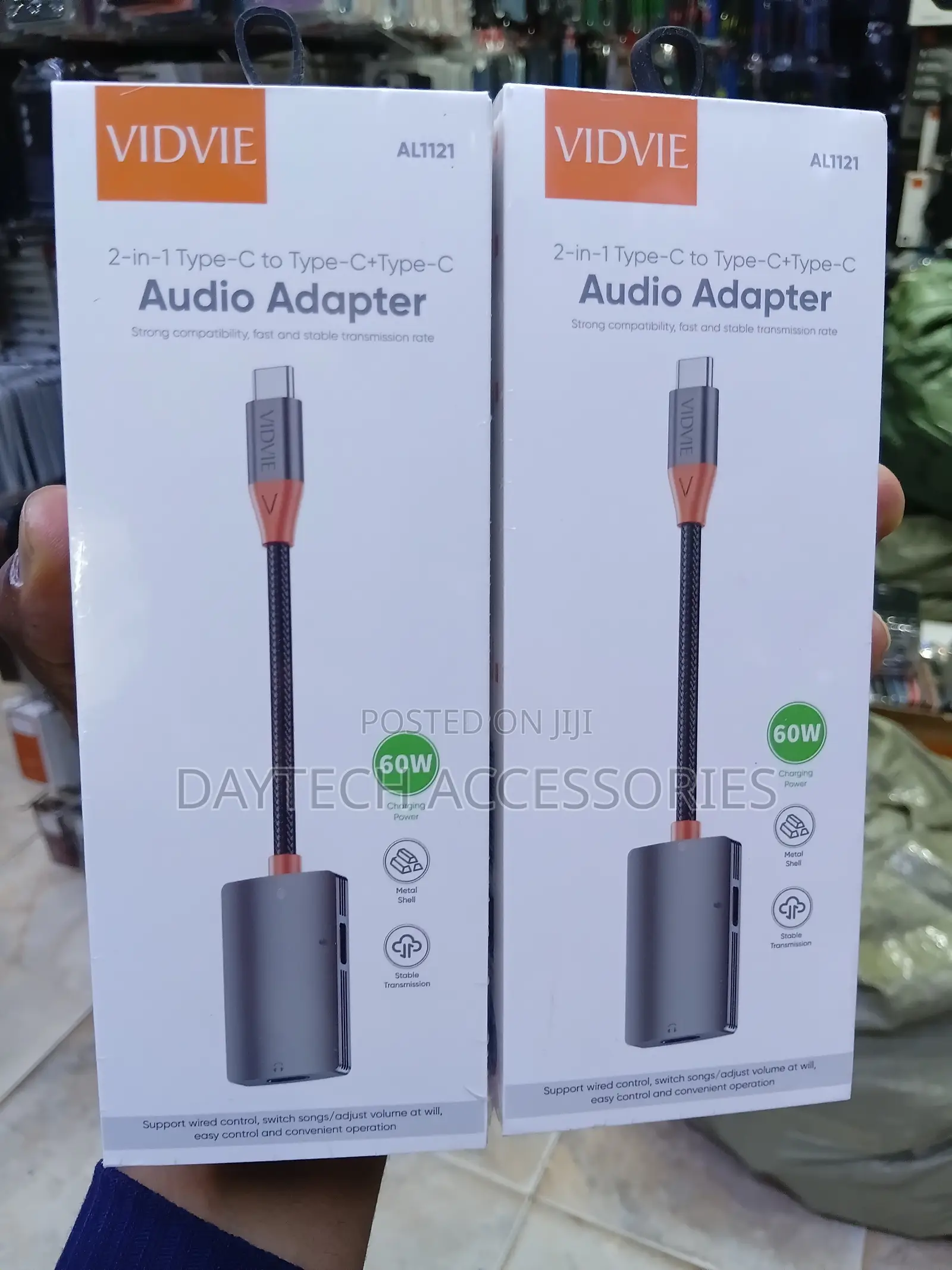 Vidvie 2-in-1 Type-C to Type-C Udio Adapter.