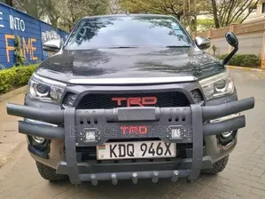 Toyota Hilux 2019 Black