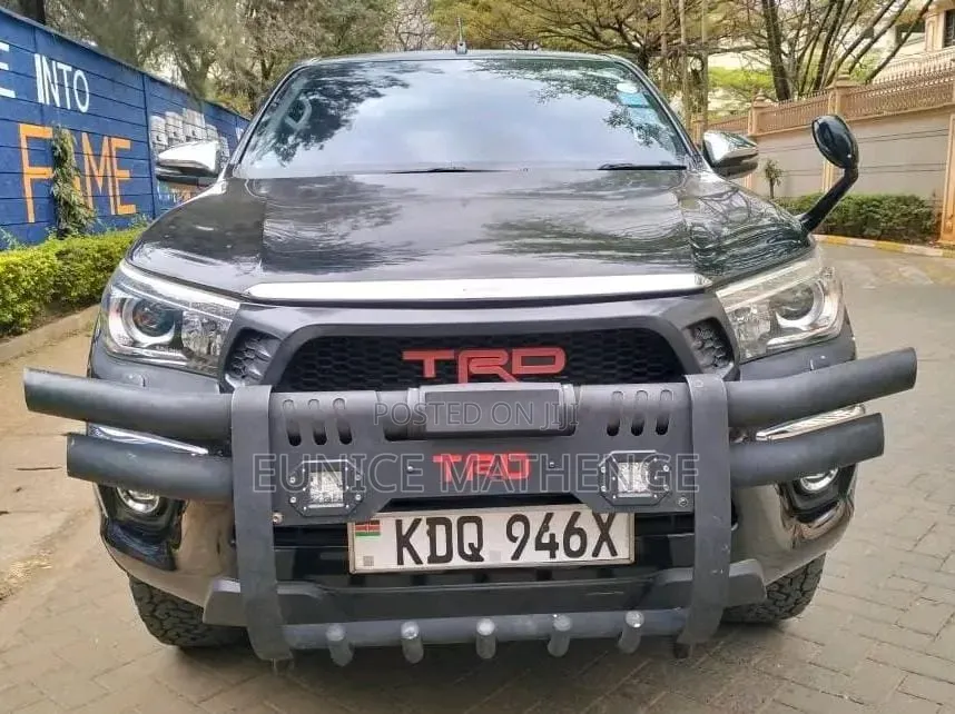 Toyota Hilux 2019 Black
