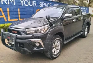 Toyota Hilux 2019 Black