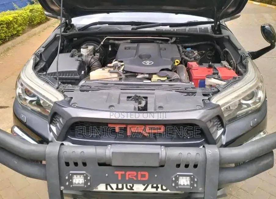 Toyota Hilux 2019 Black