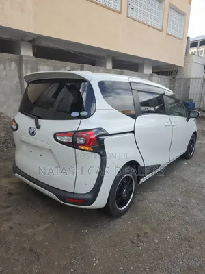 Toyota Sienta 1.5 Hybrid FWD (6-seater) 2019 White