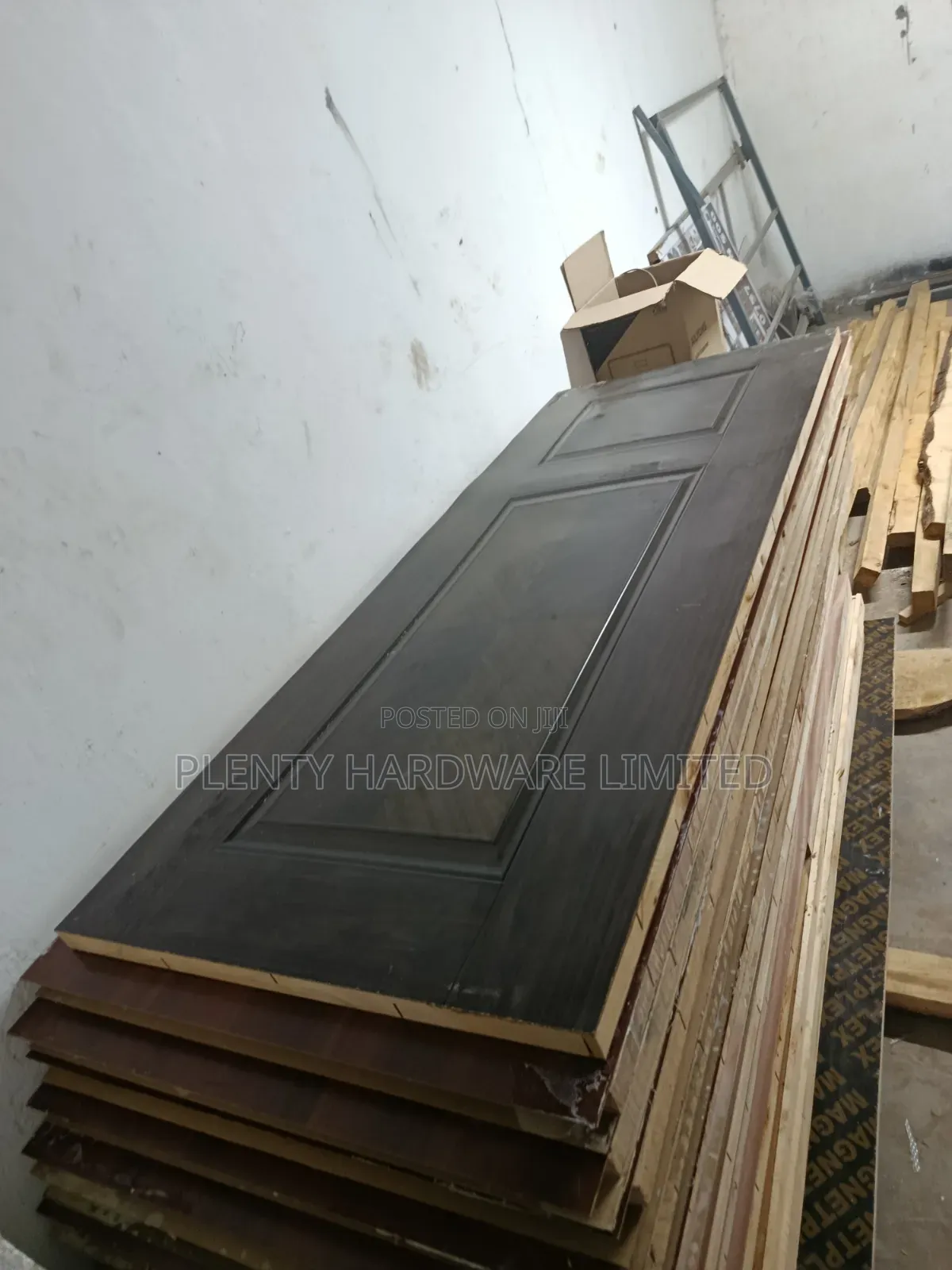 Semi Solid Flash Door