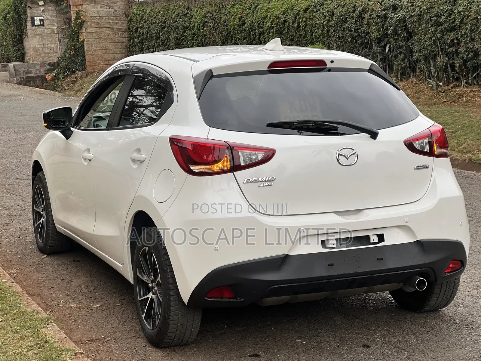 Mazda Demio 2018 White