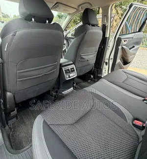 Subaru Forester Premium AWD 2019 White