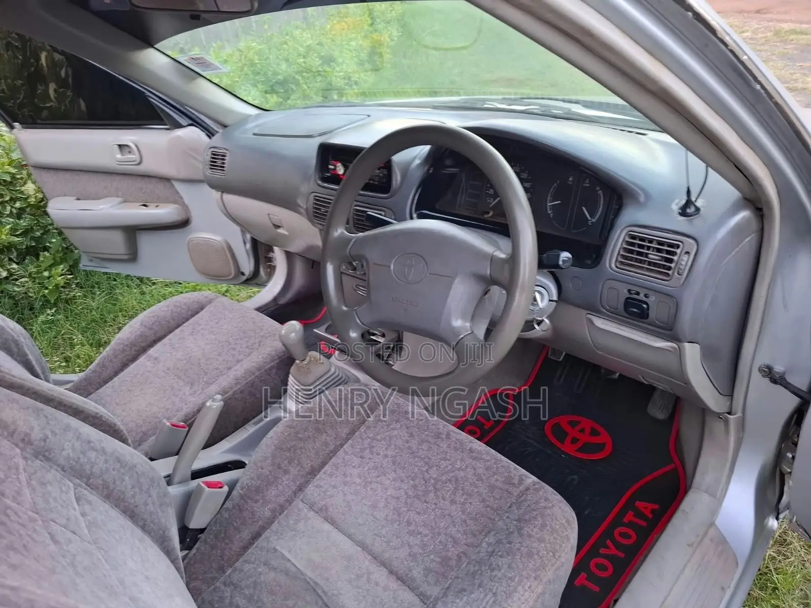 Toyota Sprinter 2000 Silver