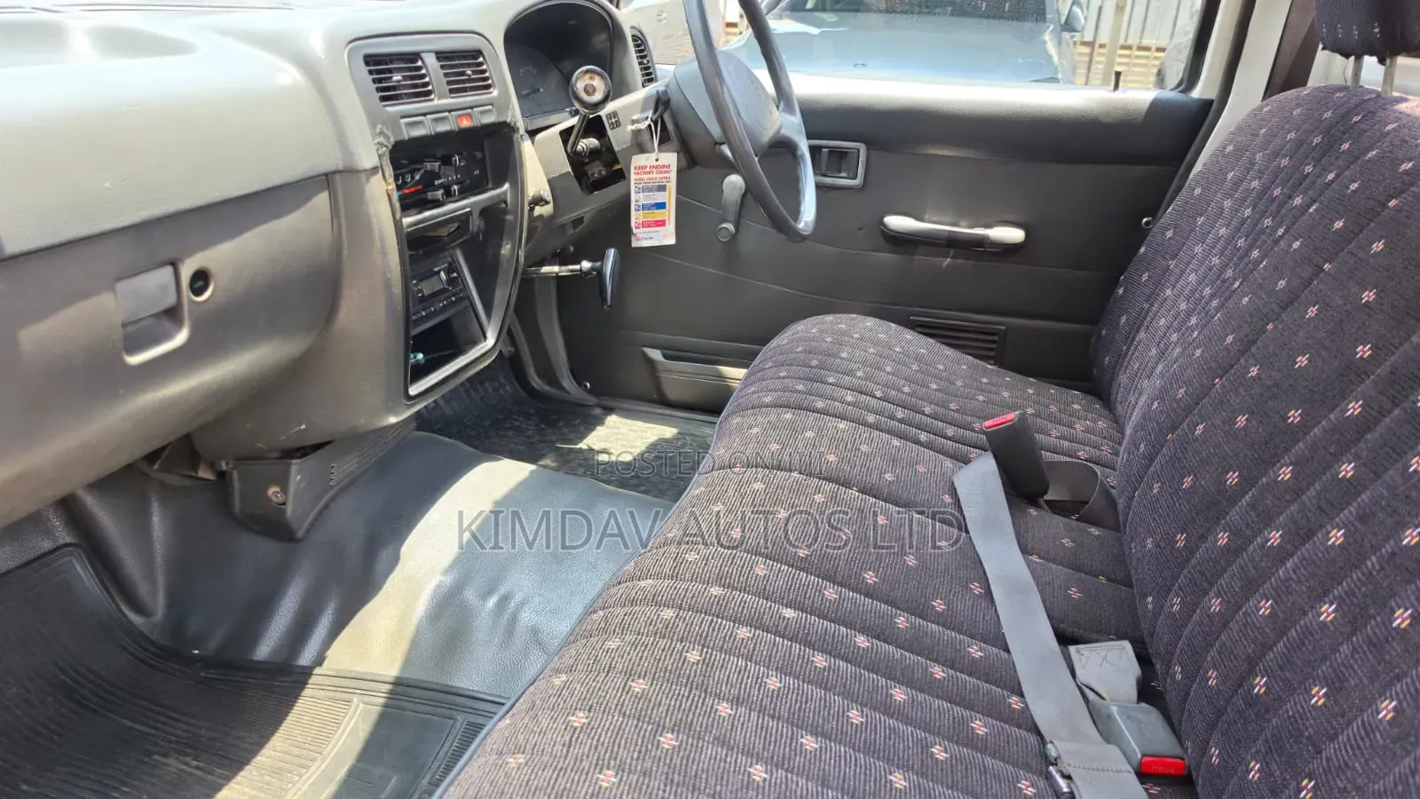 Nissan Pick-Up 1993 Off white