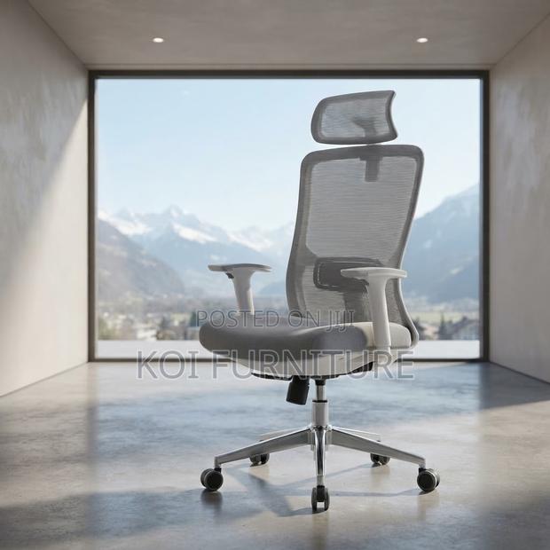 Office Chairs; White Fabric High Reclining Office Mesh Ergonomic Seat