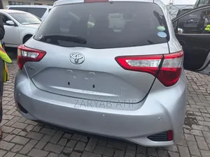 Toyota Vitz 2019 Silver