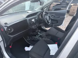 Toyota Vitz 2019 Silver