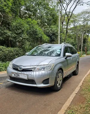 Toyota Corolla Fielder 2015 Silver