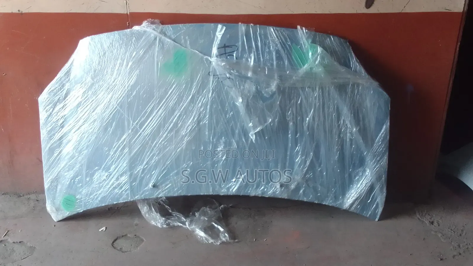 Toyota I.S.T Bonnet