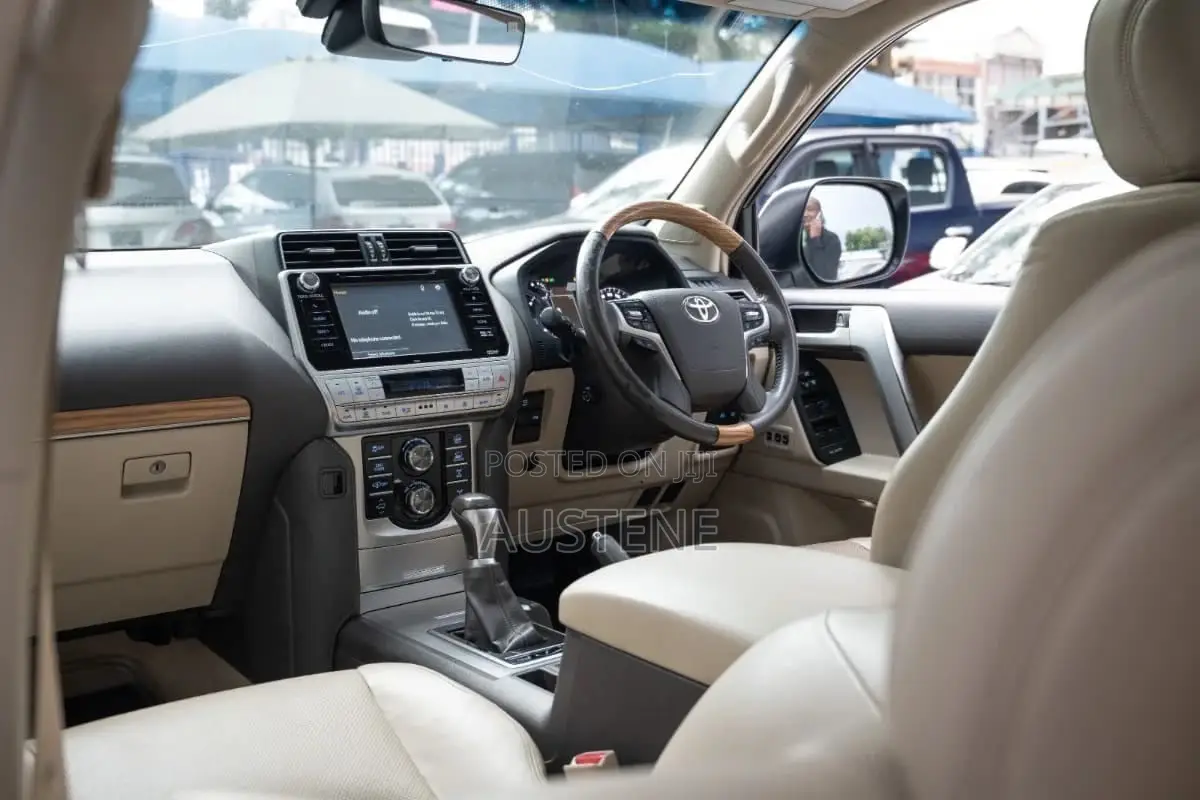 Toyota Land Cruiser Prado 3.0 190hp 2018 Silver