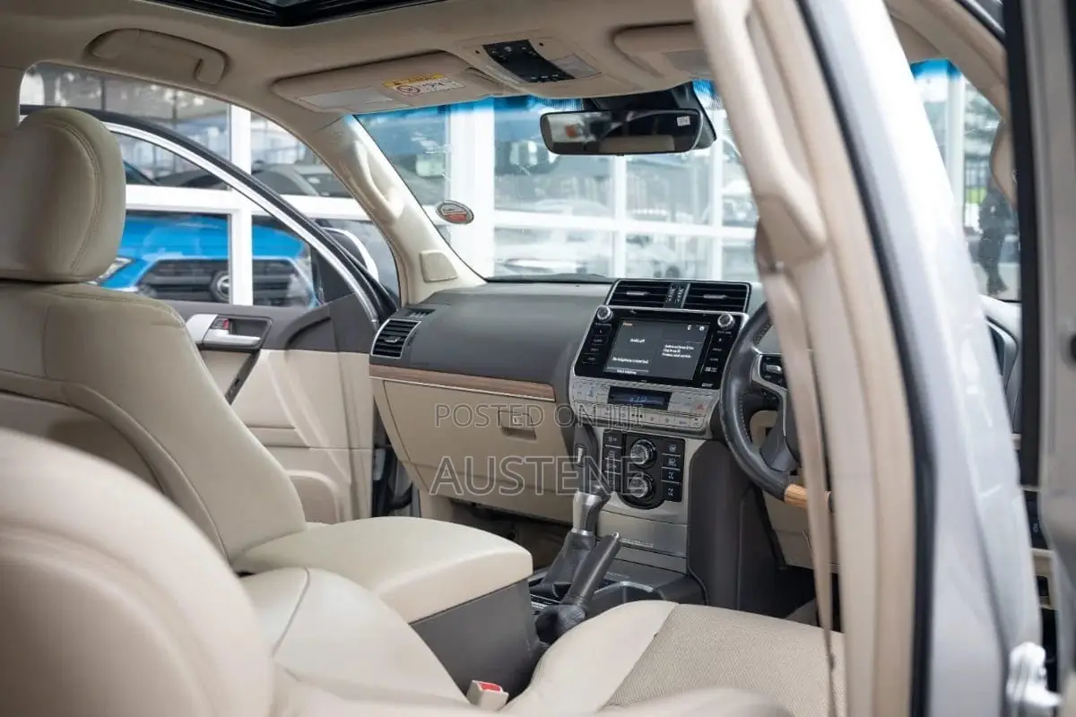 Toyota Land Cruiser Prado 3.0 190hp 2018 Silver