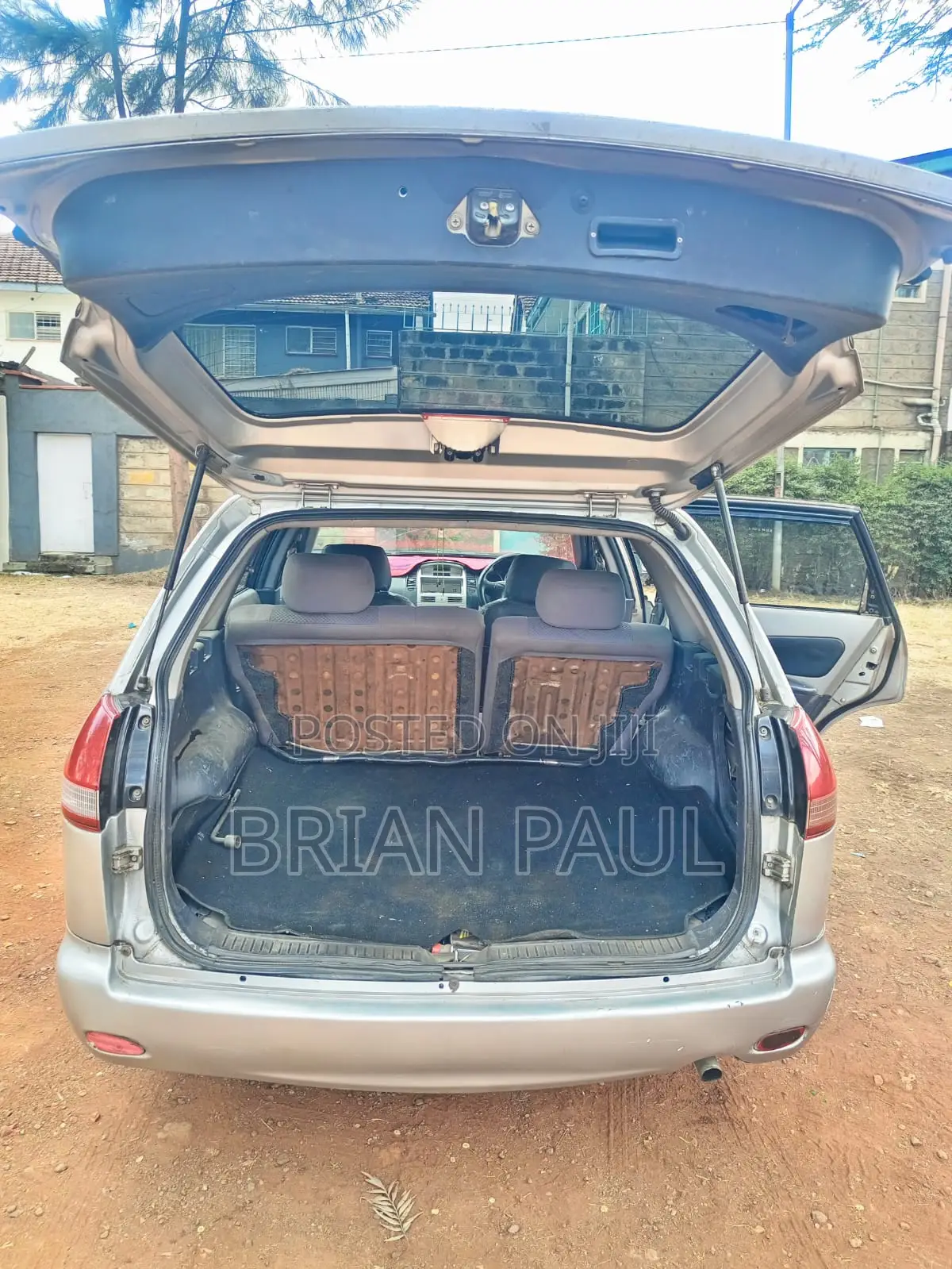 Nissan Wingroad 2002 Silver