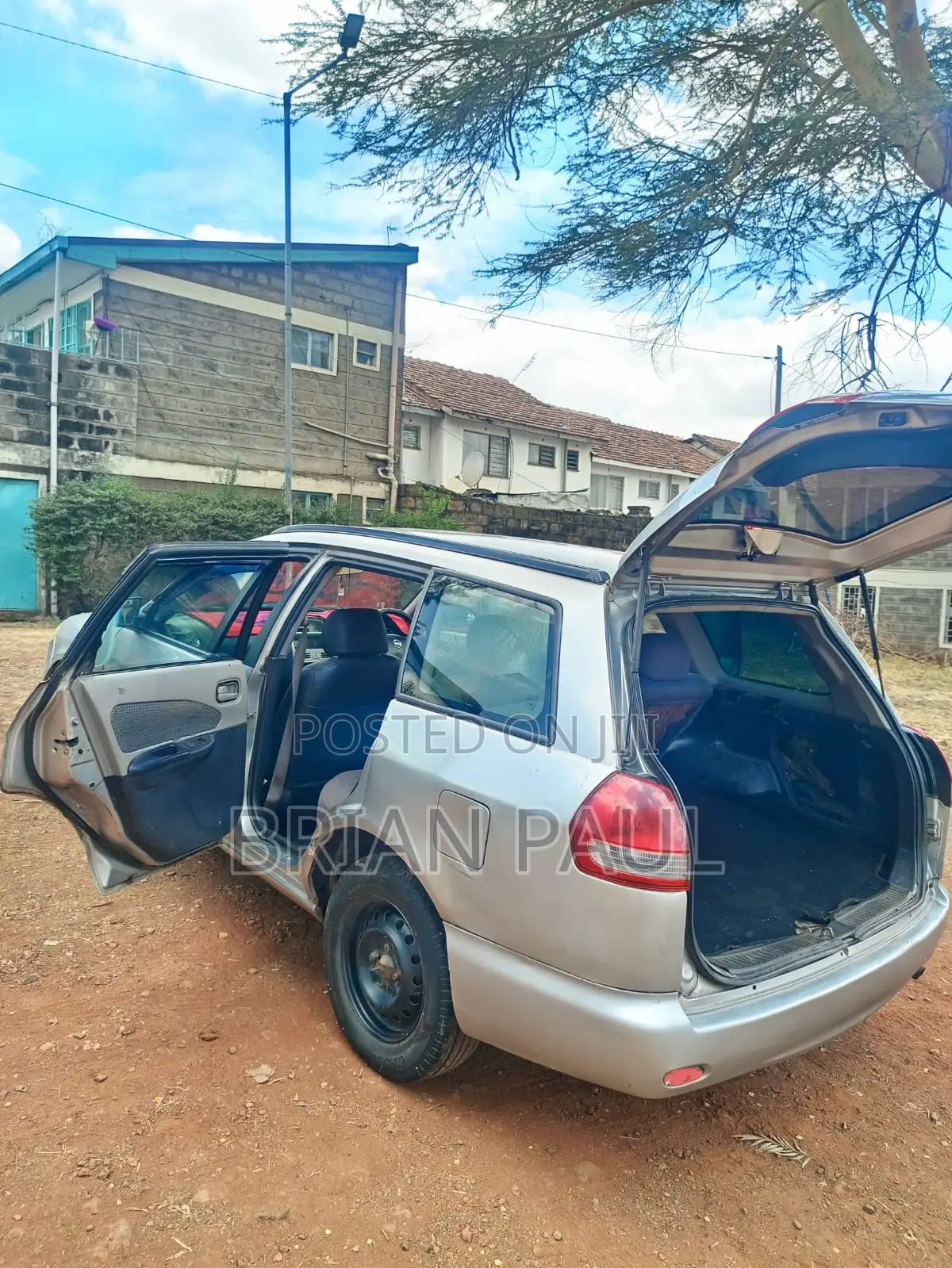 Nissan Wingroad 2002 Silver
