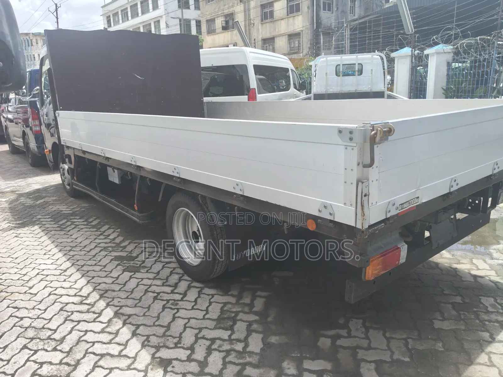 Hino Deutro