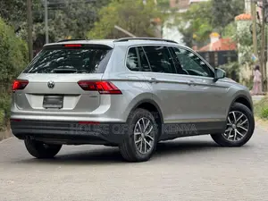 Volkswagen Tiguan 2019 Silver