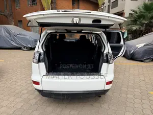 Mitsubishi Outlander 2011 White