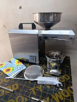 Oil Press Machine / Multi Function Oil Extractor Machine