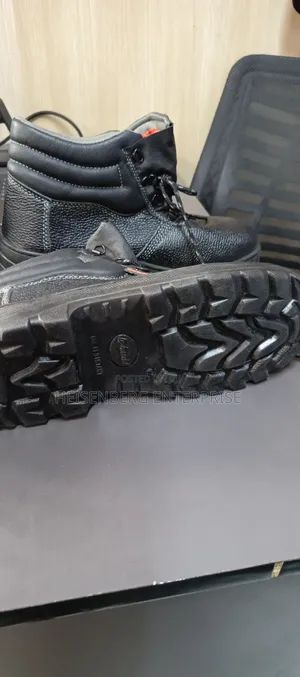 Safety Boots Size 38-44
