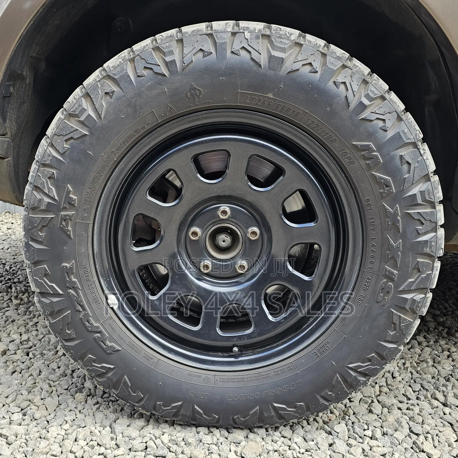 Land Rover Discovery 2012 Brown